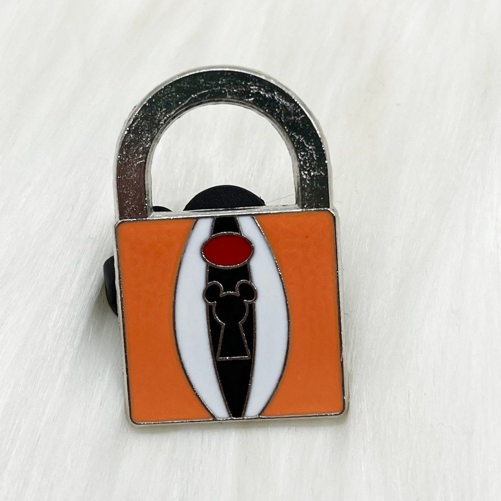 🔮 5/$25 Disney Chip 'n' Dale - Dale‎ Lock Pin